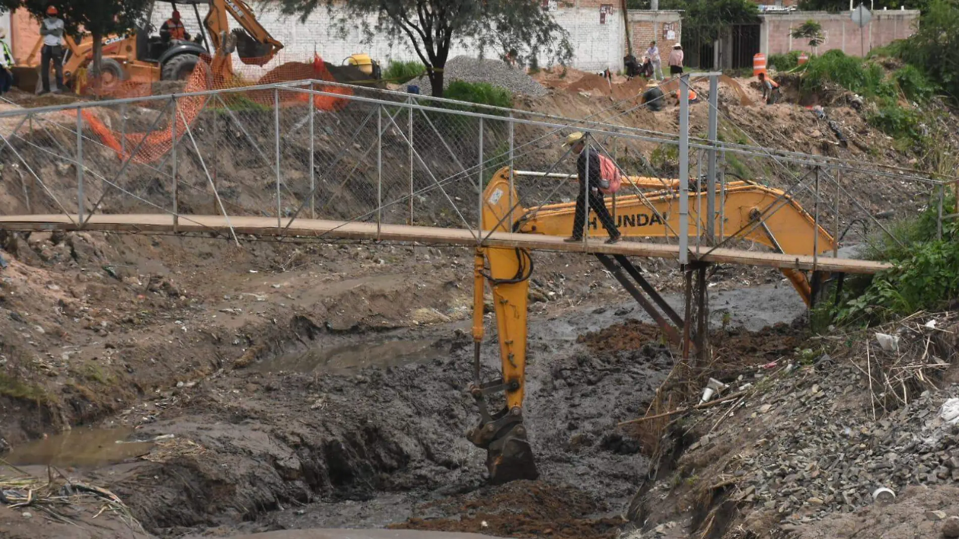 AVANCE DE PUENTE PEATONAL LAS ÁNIMAS (1)